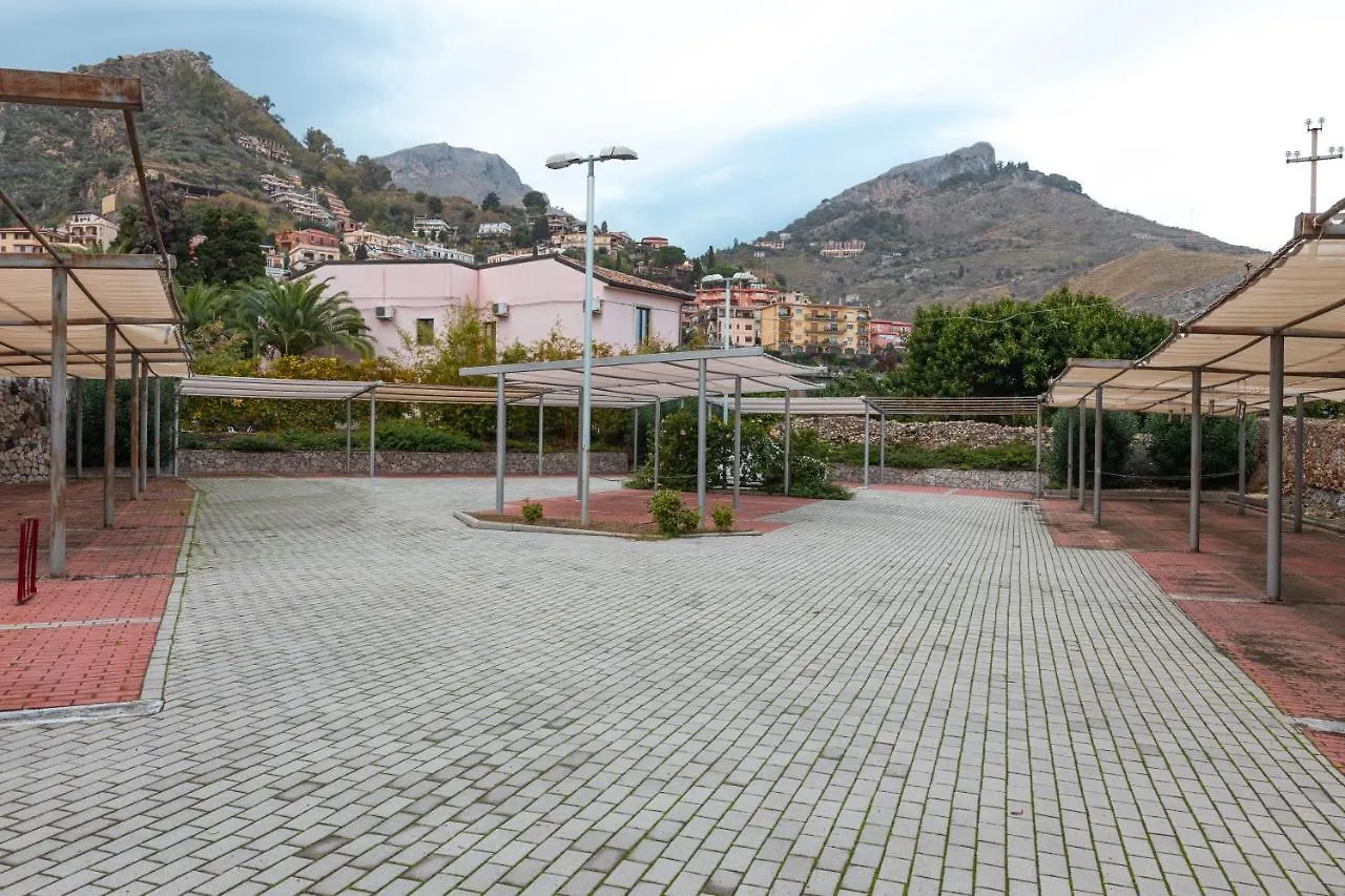 Amuni Taormina Apartment